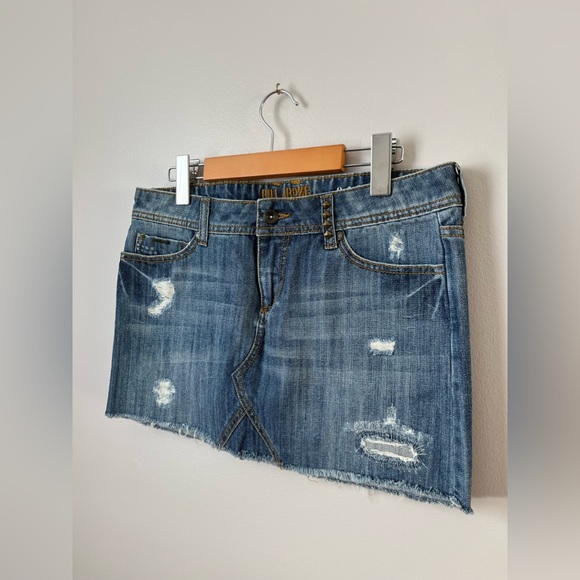 Women’s Billabong MiniLow Rise Denim Distressed Skirt - Picture 5 of 15